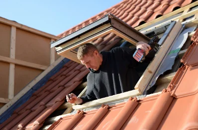 Pose de fenêtres de toit Velux aux Mollettes